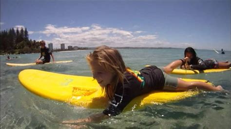 Gold Coast Surfing centre - Surfing Lessons - YouTube