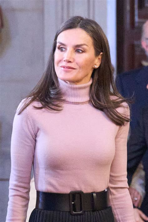 Pin on Reina Letizia