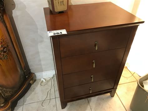 4 DRAWER DARK WOOD CHEST OF DRAWERS