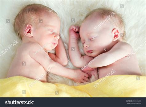 Newborn Twins Sleeping Stock Photo 119165239 - Shutterstock