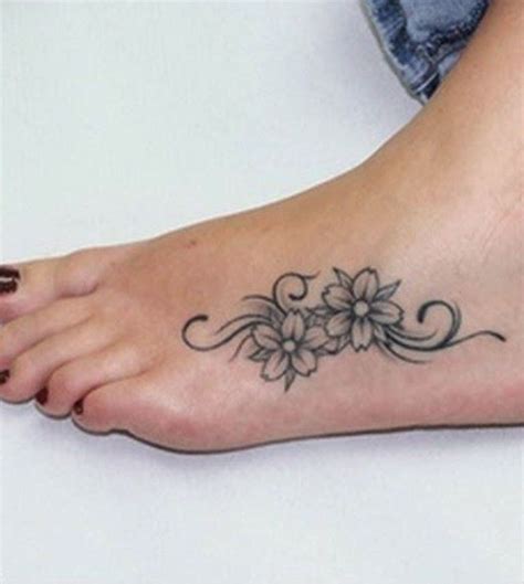 50 Daisy Tattoos | Tattoos for women flowers, Foot tattoos for women ...