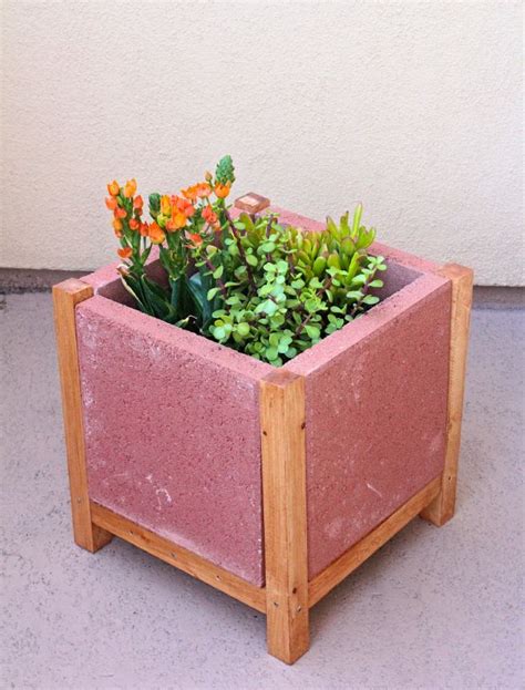 Easy DIY Project: Build a Paver Planter! ⋆ Brite and Bubbly | Diy cement planters, Diy garden ...