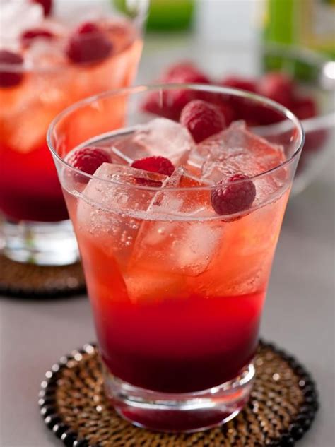 50 Signature Wedding Cocktails | Mocktail recipe, Mocktails, Yummy drinks