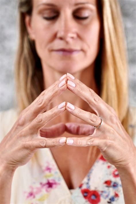 Mudras for Harmonious Living: How to Practice Hand Gestures for Connection, Focus, Compassion ...