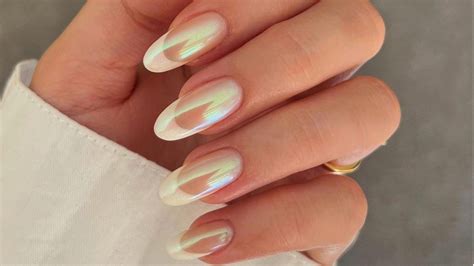 For The Best Of Both Nail Worlds, Try The Glazed Vanilla French Manicure