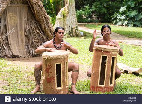 Taino Arawak Cuban indians cultur, recreation scene outside the Stock Photo: 93871818 - Alamy