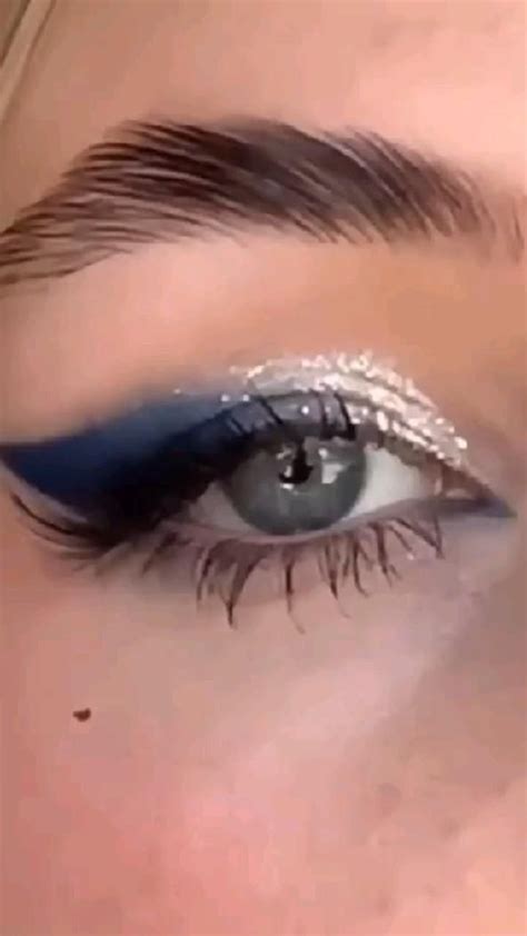 Colorful blue 💙 & white 🤍 & glitter 🌟 | Blue eyeshadow makeup, Prom eye ...