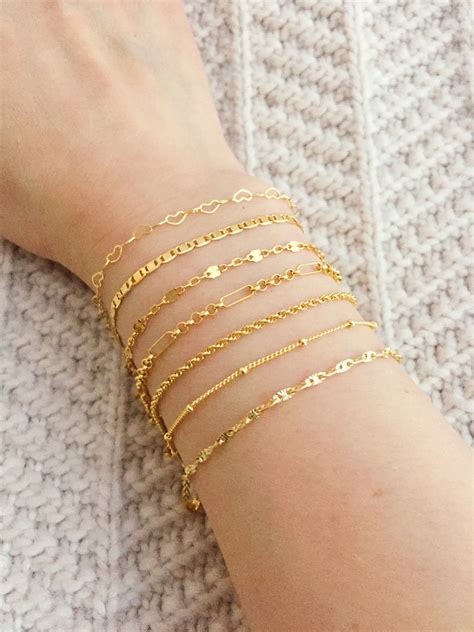 Thin Gold Bracelet / Dainty Gold Chain Bracelet / Delicate | Etsy