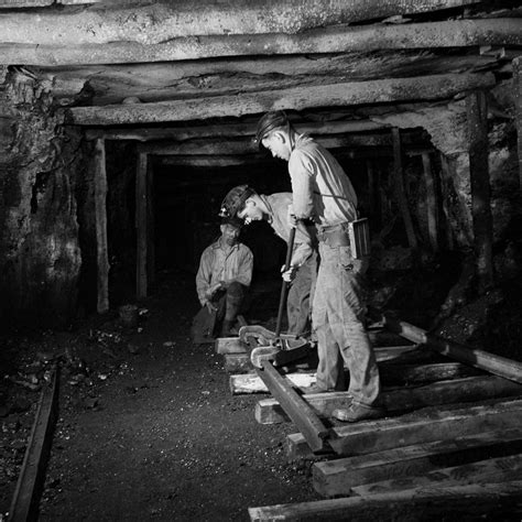 The Dangerous Lives of Pennsylvania Coal Miners Captured in Rare ...