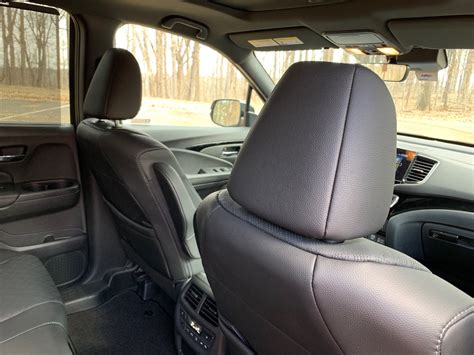 2019 Honda Passport: 110 Interior Photos | U.S. News