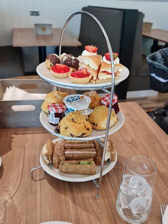 Afternoon tea - what a treat! - Dobbies Garden Centre Huntingdon, Huntingdon Traveller Reviews ...