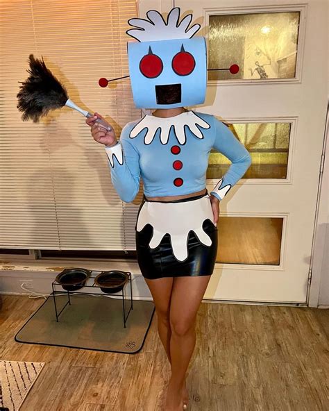 Rosie the Robot - The Jetsons DIY Halloween Costume | Clever halloween costumes, Clever ...