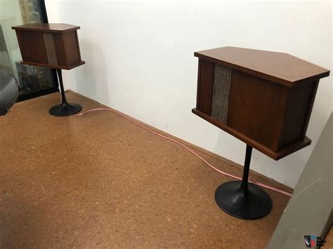 Bose 901 Series 1 Speakers, Tulip Stands & EQ Set Photo #1909038 - US Audio Mart