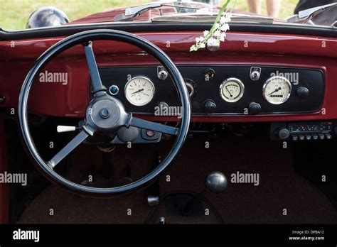 Interni cabina italiano auto compatta Fiat 500 Topolino (1939 Foto stock - Alamy