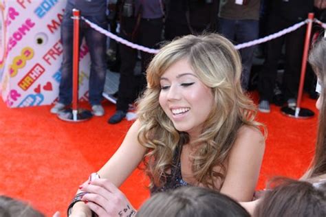 Jennette McCurdy is glad her mom died, and I’m glad for her - The Miami ...