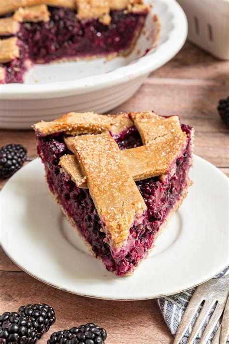 Easy Vegan Blackberry Pie