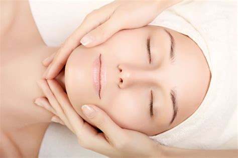 Anti-Aging Face Lifting Massage - Golden Touch Massage & Beauty Salon