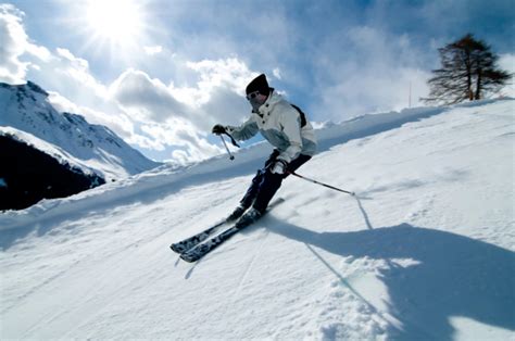 Here Are the 7 Best Ski Resorts in Michigan According to Yelp
