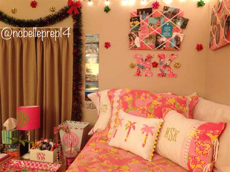 Lilly Pulitzer | Dorm inspiration, Home decor, Decor