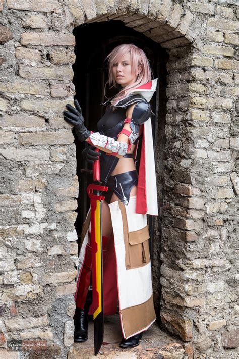 Lightning Farron Cosplay by MadnessGottaBody on DeviantArt