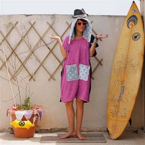 dotted surf poncho | Anziehsachen, Schnittmuster kostenlos, Anziehen