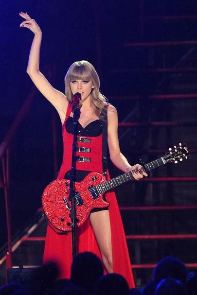 Taylor Swift’s RED Tour hits London town - Entertainment Review ...