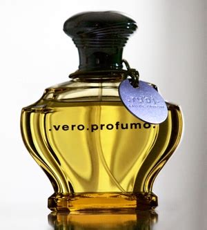 PDD - Perfume do Dia: Rubj Eau de Parfum - Vero Profumo English Review