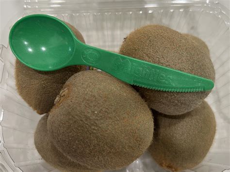 Kiwi specific spife (spoon/knife) : r/mildlyinteresting