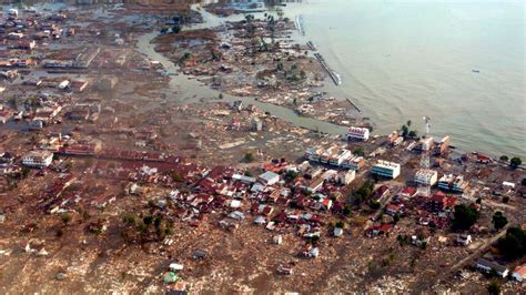 2004. El tsunami del Índico deja 230.000 muertos, la mayor catástrofe ...