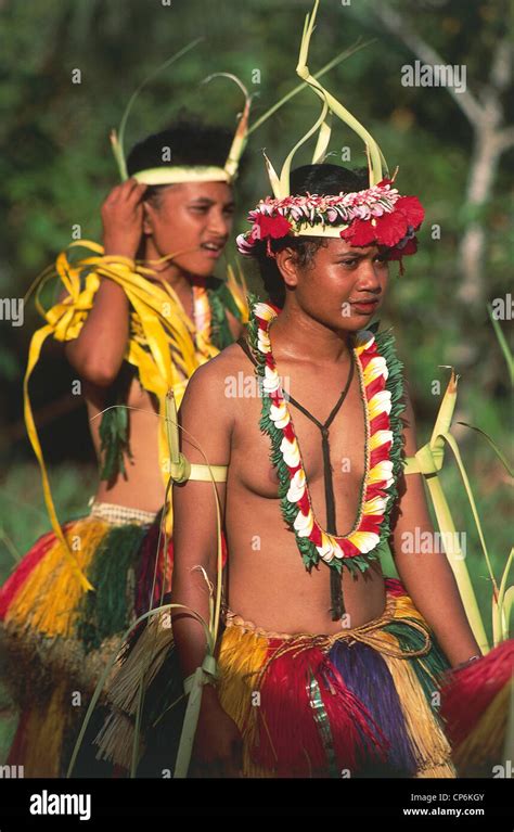 Federated States of Micronesia Yap Islands Island of Yap Village Stock Photo: 48090251 - Alamy