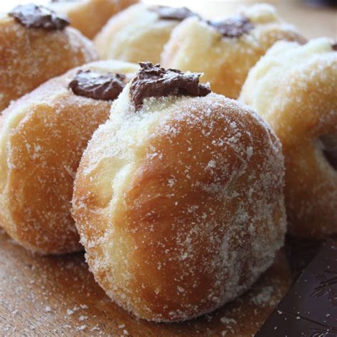 Chocolate-filled doughnuts | Doughnut recipe easy, Doughnut recipe ...