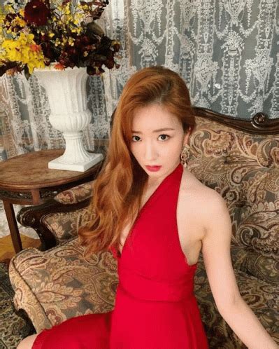 Bomi Red Dress GIF - Bomi Red Dress Apink - Discover & Share GIFs