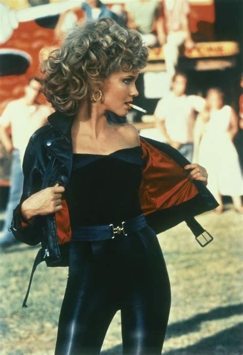 Arriba 61+ imagen grease outfit ideas - Abzlocal.mx