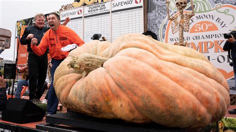 Meet Michael Jordan, the 2,749-pound giant pumpkin | Popular Science