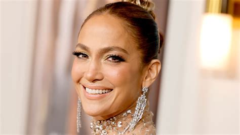 Jennifer Lopez's body transformation: The secret to her sculpted figure revealed | HELLO!