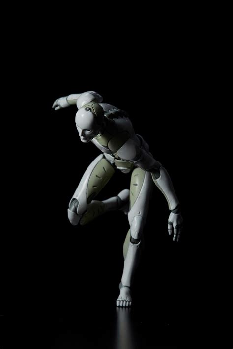 Pin by Charlotte Lu on [ref] automaton: robots and adroids | Human, Morpho, Drawing poses