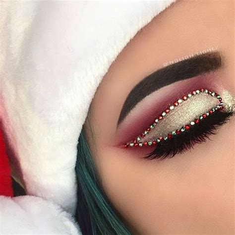 50 Festive Christmas Makeup Ideas for Beauty Lovers | Christmas eye ...