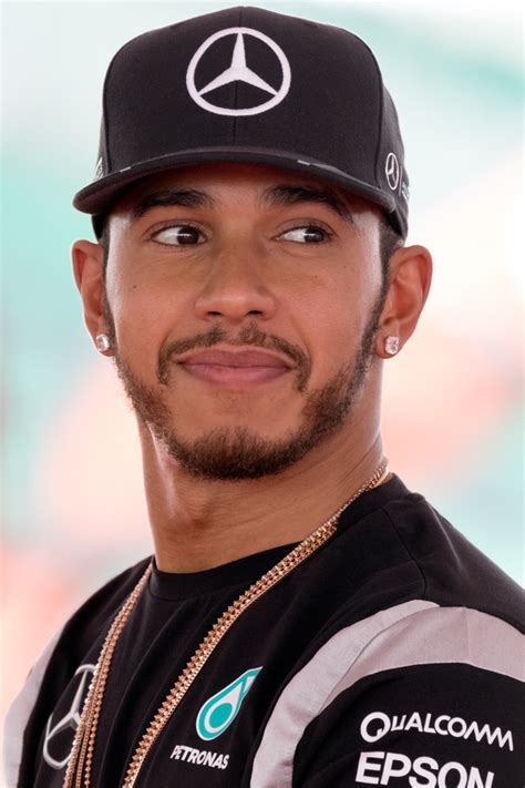 Lewis Hamilton – Wikipédia, a enciclopédia livre