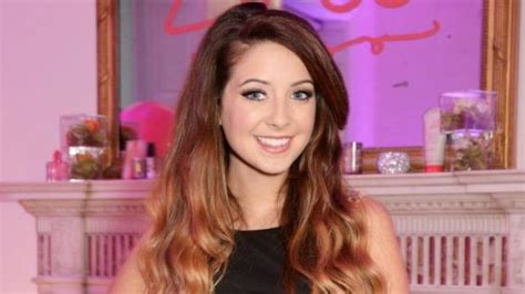 Zoella quits internet after Girl Online ghostwriting row