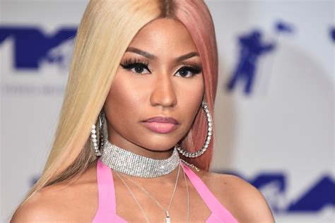 Nicki Minaj Becomes First Female Rapper To Move Over 5 Million Units Per Album | Raza 102.3 and ...