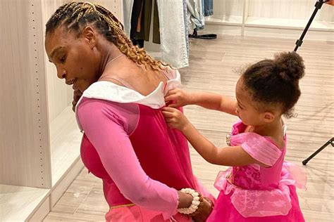 Serena Williams and daughter Olympia play dress-up in matching princess gowns