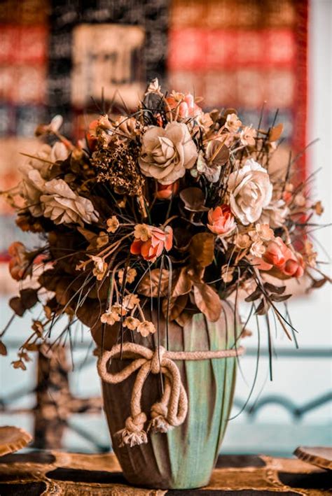 Brown and White Flower Bouquet · Free Stock Photo