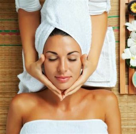 Aromatherapy Facial | Alternative Health Clinic | High Peak, Derbyshire