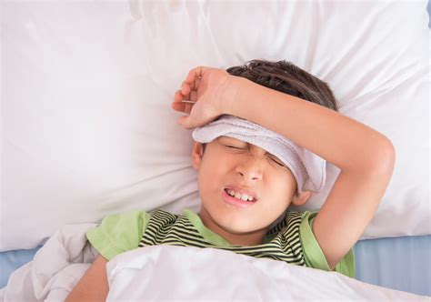 When to Call the Pediatrician for Your Child's Fever | Ana HPMD