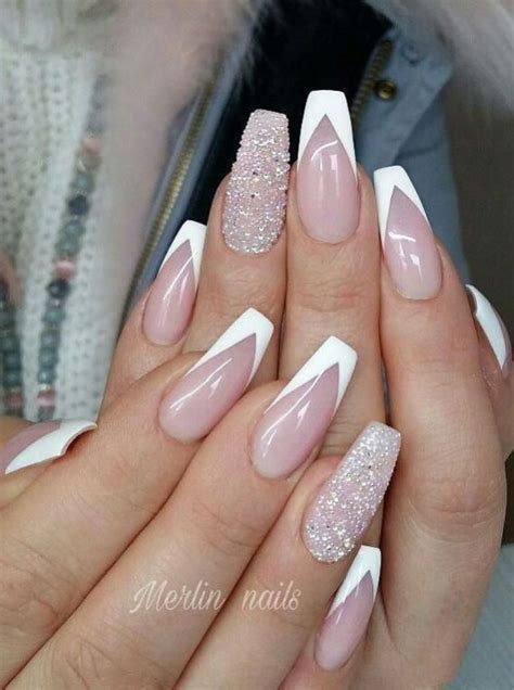 10 French Tip Nails Inspired - Spring Nail trends to wear now, French Nails