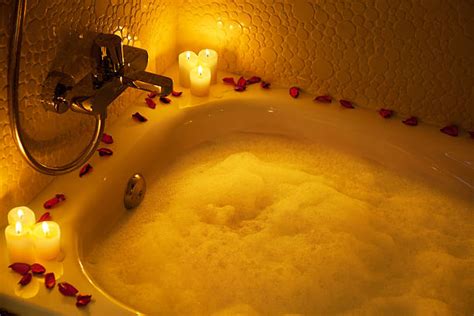 Bathtub Candle Romance Hot Tub Stock Photos, Pictures & Royalty-Free ...