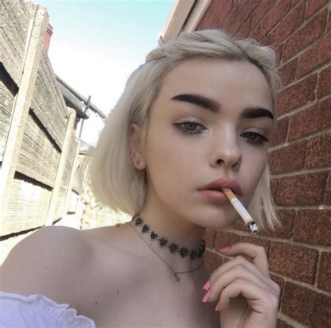 Aesthetic Grunge Girl Smoking