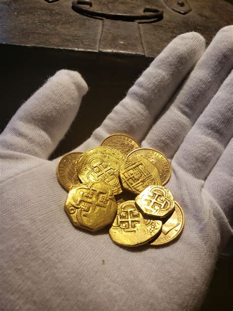 Gold Spanish Coins from the Era of Piracy : r/mildlyinteresting