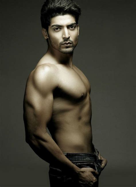 15 Indian TV Hunks Who Will Make Your Day