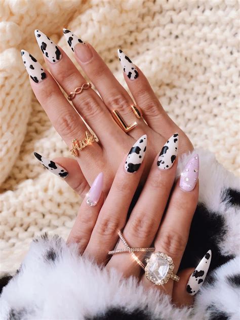 Aesthetic Cow Print Nails / Preen On Twitter Colourful Cow Print Done ...